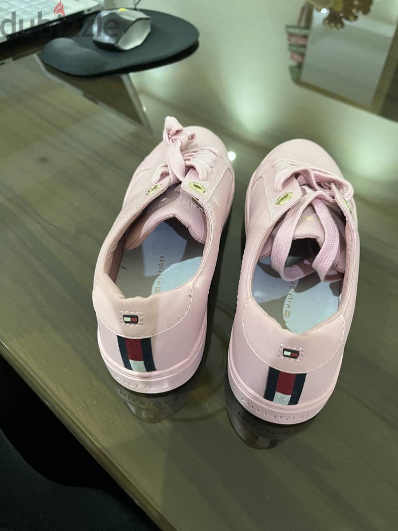 Original Tommy Hilfiger shoes 3