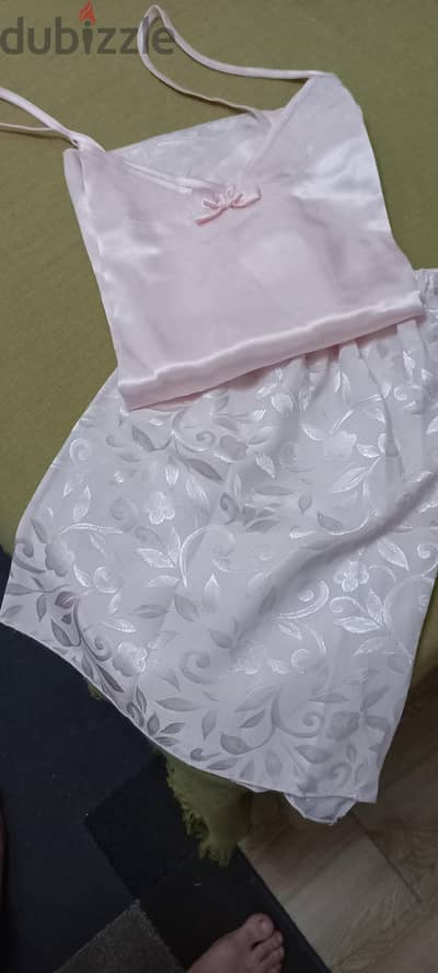 بيجامة 4 قطع بيجامة 4 قطع