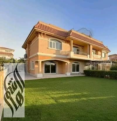  Stunning Classic J villa for sale in Madinaty – Ultra Super Lux, includes kitchen & central A/Cs, wide garden view.