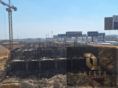 عيادة طبية  للبيع في The Big Business District بخصم 35% مباشرة علي الطريق الدائري في مدخل التجمع و تسهيلات تصل الي 8 سنوات استلام سنتين