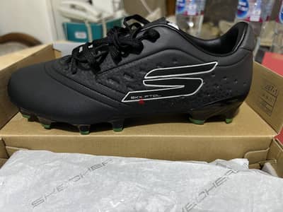 Skechers football shoes