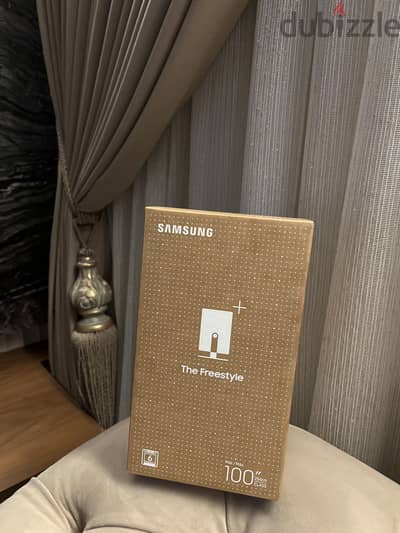 SAMSUNG The Freestyle Projector SAMSUNG The Freestyle Projector