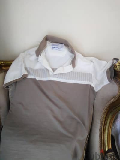 t shirt ماركة جلورى 100% قطن مصرى مقاس M يلبس حوالى 70 كيلو اكتر أو