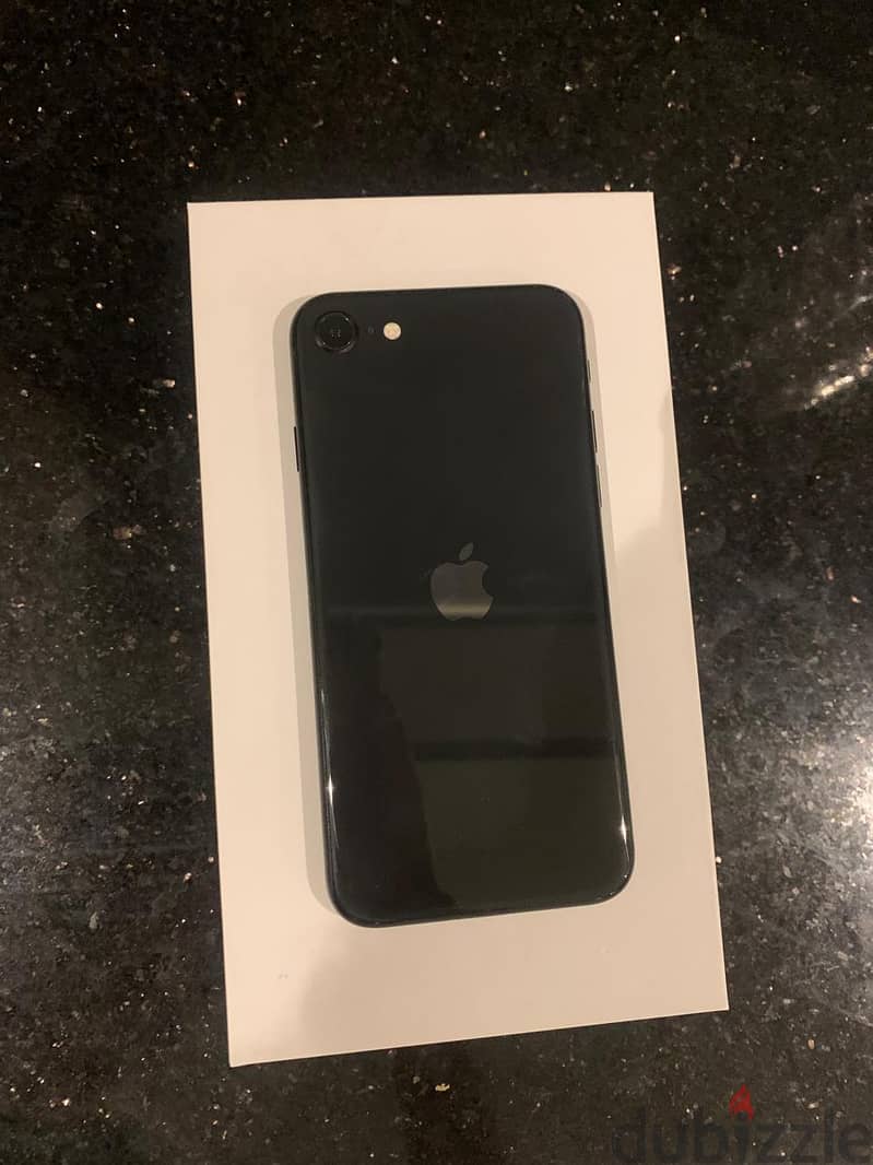Apple - iPhone SE 3