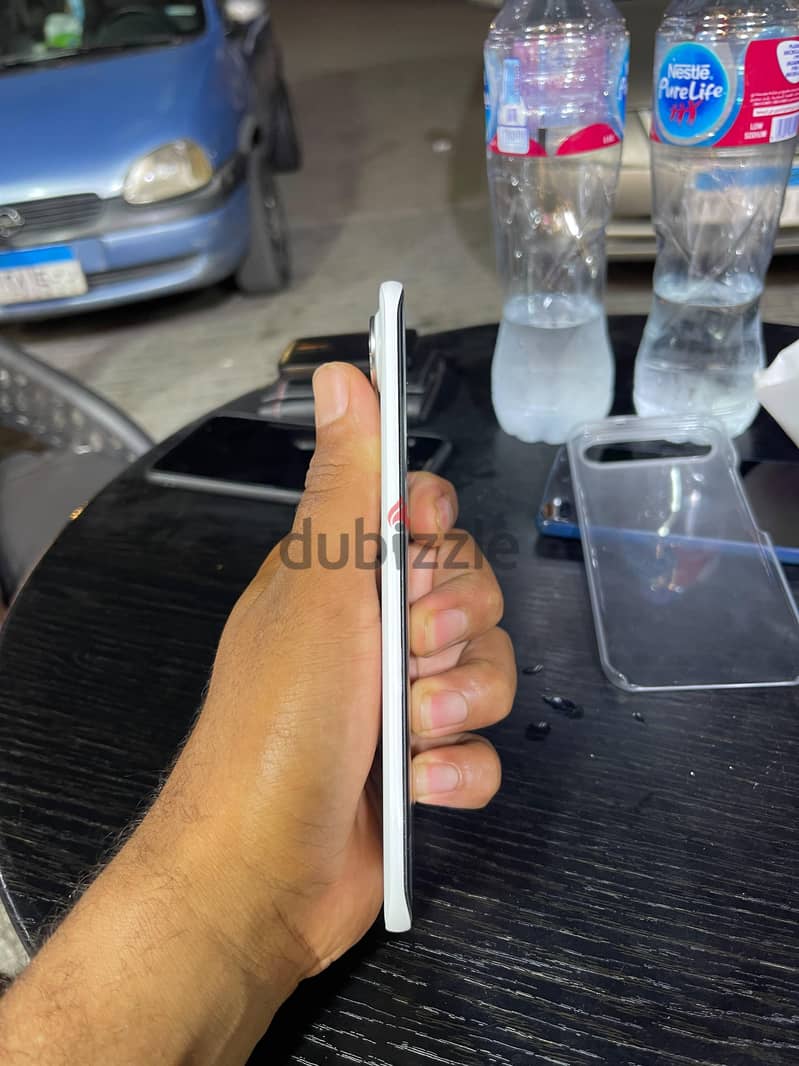 Tecno Spark Slim 4