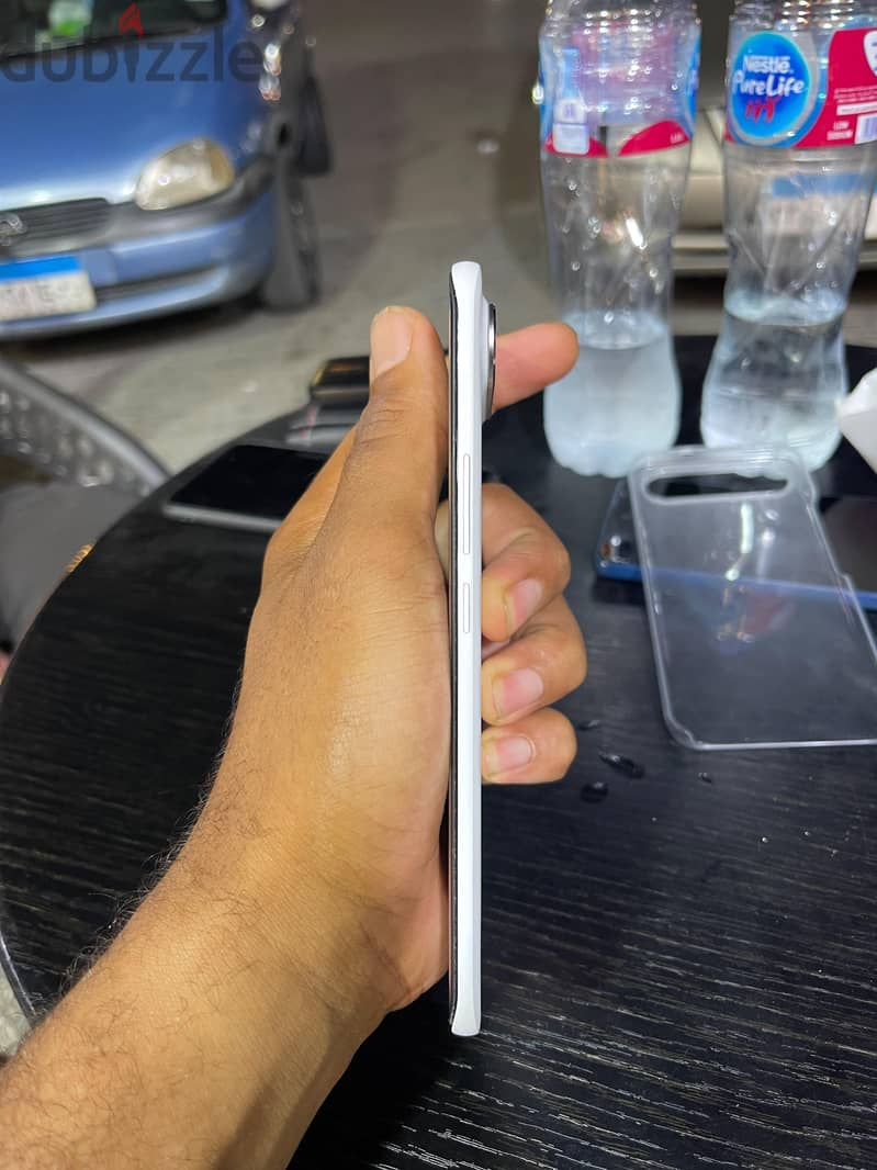 Tecno Spark Slim 5
