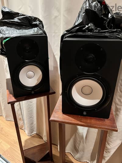 Yamaha HS8 Studio Monitors