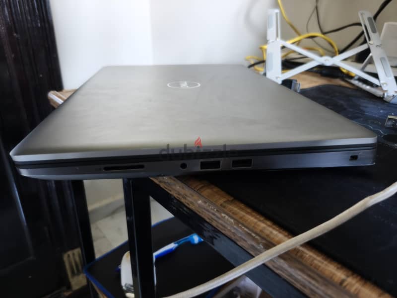 Dell precision 7560 2