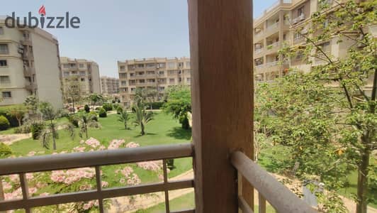 شقه للبيع فى مدينتى 131متر 3نوم و2 حمام جاردن خطوات من الخدمات بسعر 6.500 مفتاح موجود ف المكتب