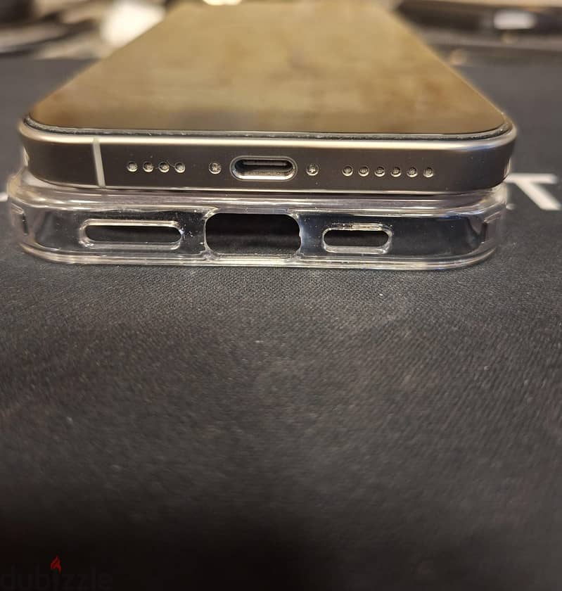 Apple - iPhone 16 Pro Max 3