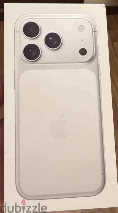 Apple - iPhone 17 Pro silver