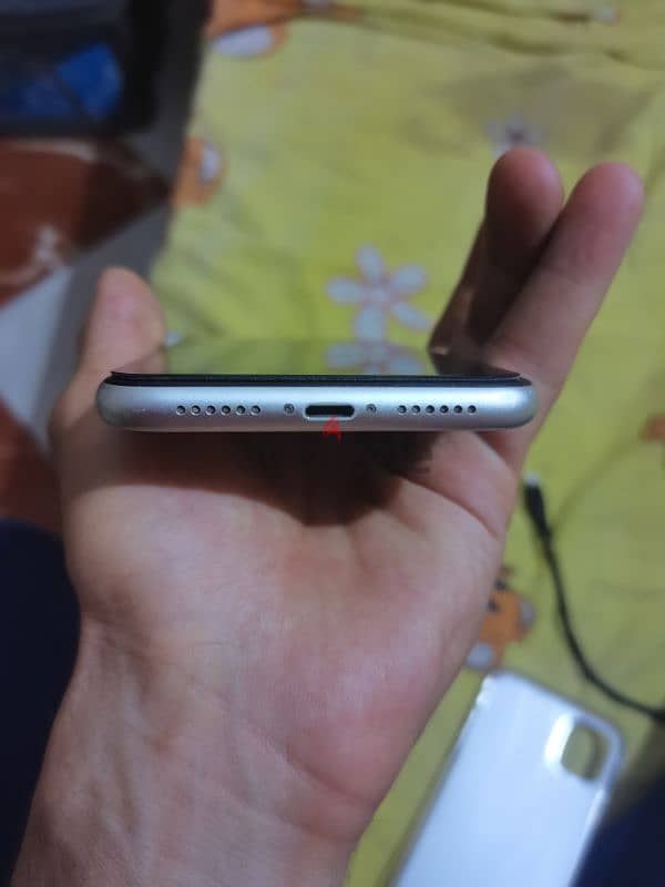 Apple - iPhone 11 2
