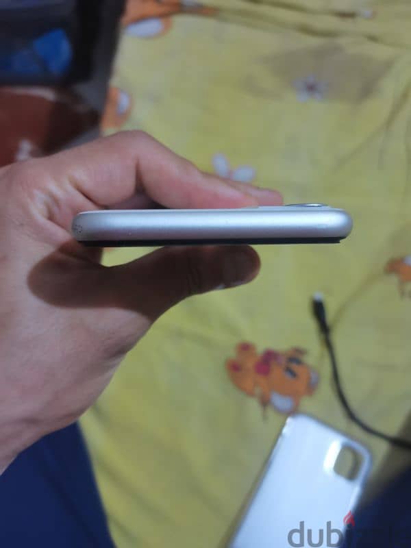 Apple - iPhone 11 5