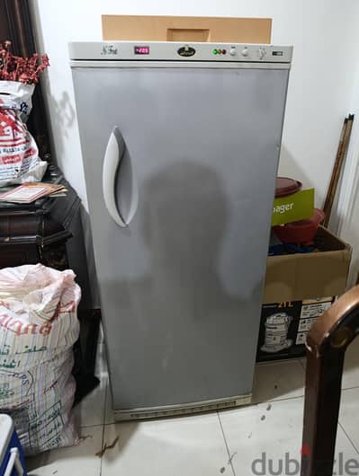 ديب فريزر كريازي 6 درج حاله ممتازه