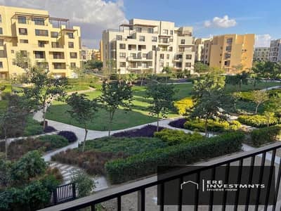 Apartment for sale on the second floor, 3 rooms, semi-finished, ready for immediate occupancy, in District 5 - Fifth Settlement, prime location.