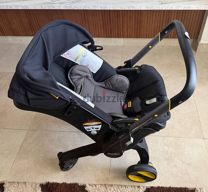Doona Car Seat & Stroller with Car Base 3