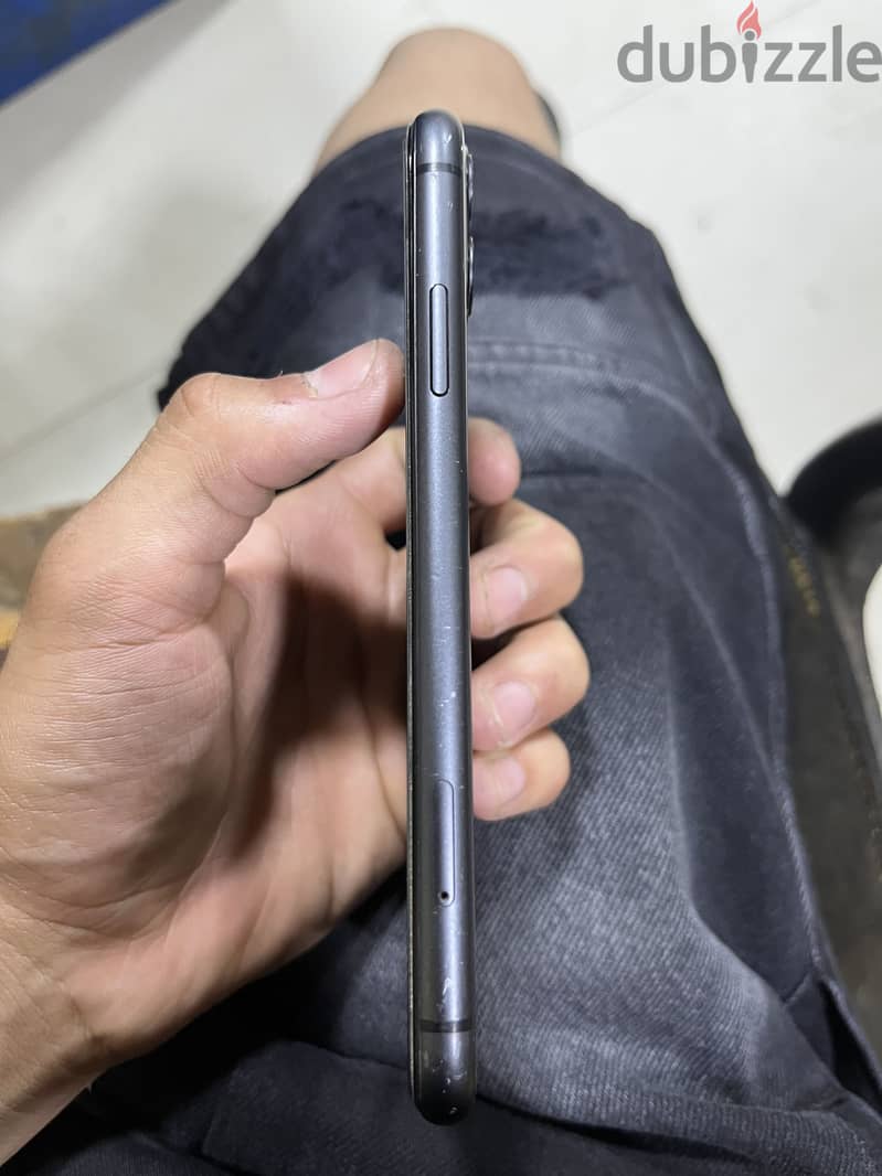 Apple - iPhone 11 2