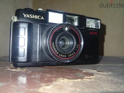 Yashica Auto Focus DX - Film Camera (Mint Condition & Tested)
