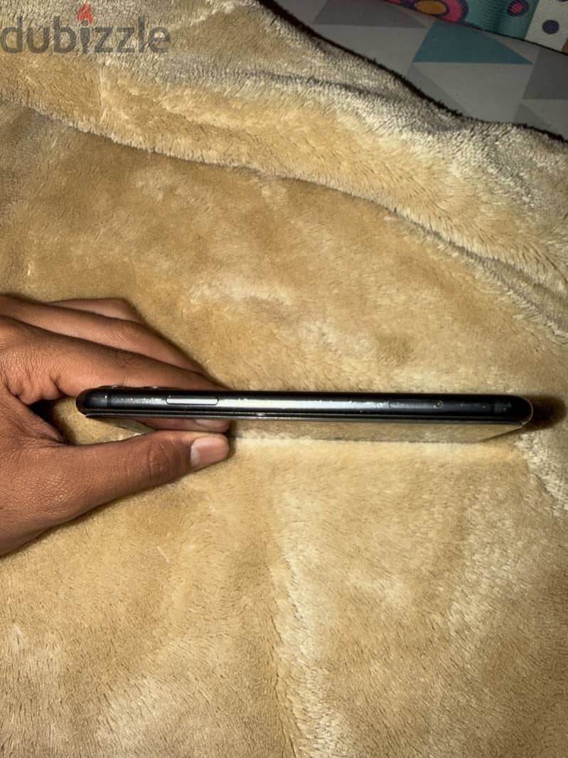 Apple - iPhone 11 4
