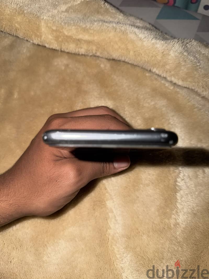 Apple - iPhone 11 6