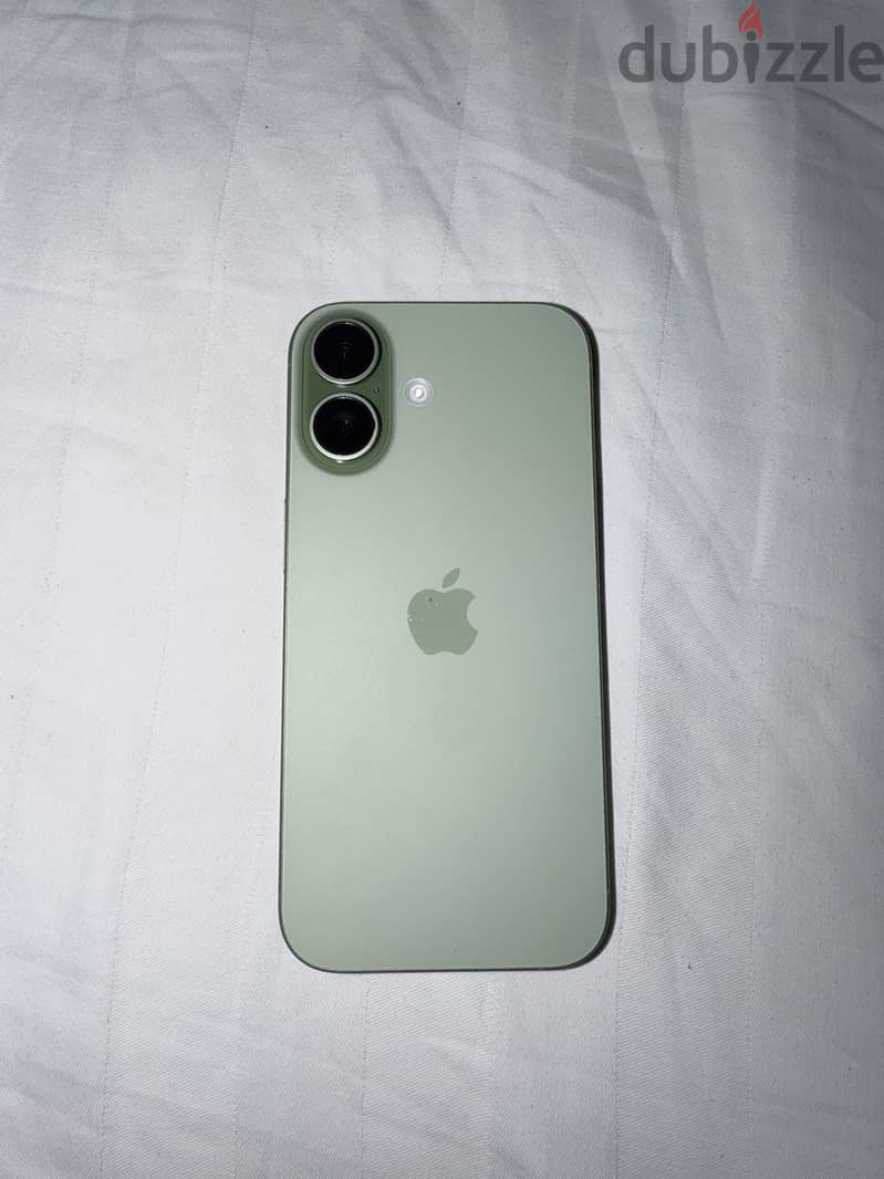 Apple - iPhone 17 4