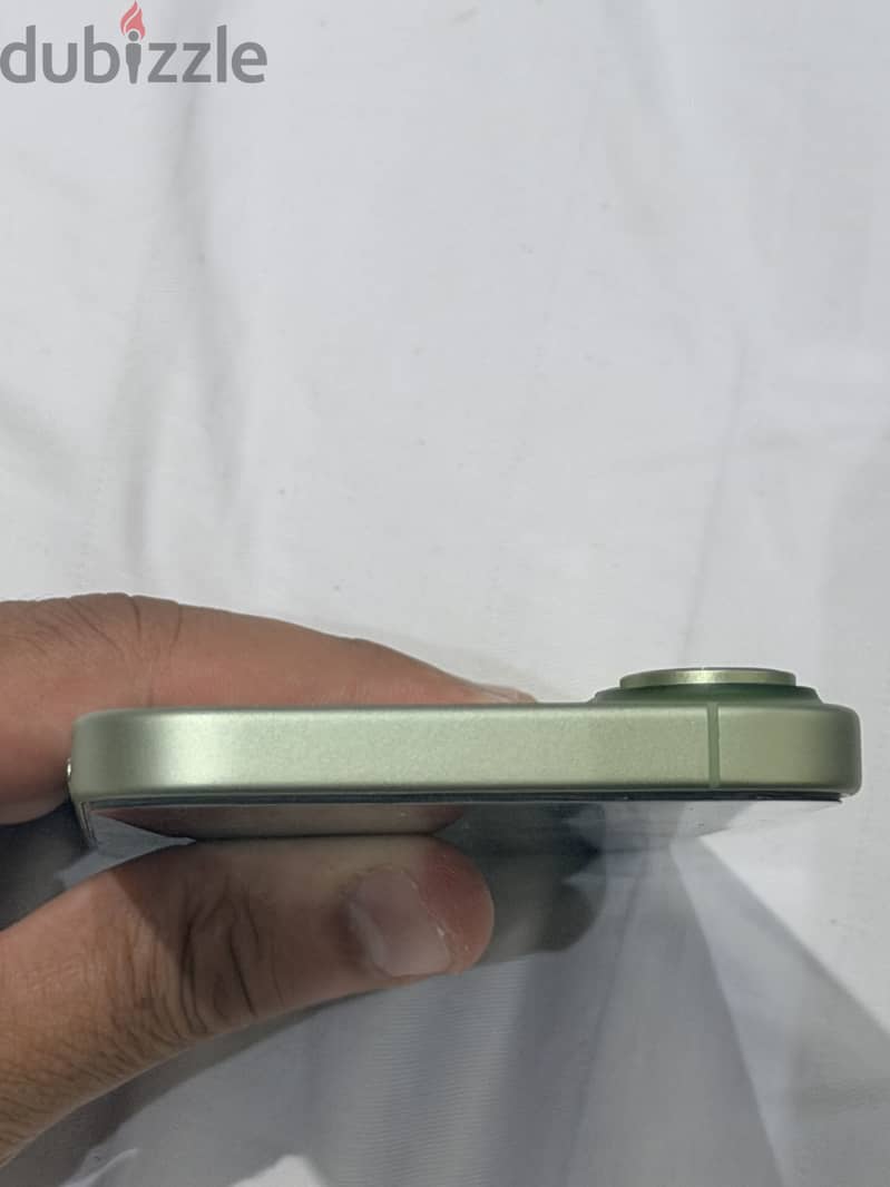 Apple - iPhone 17 5