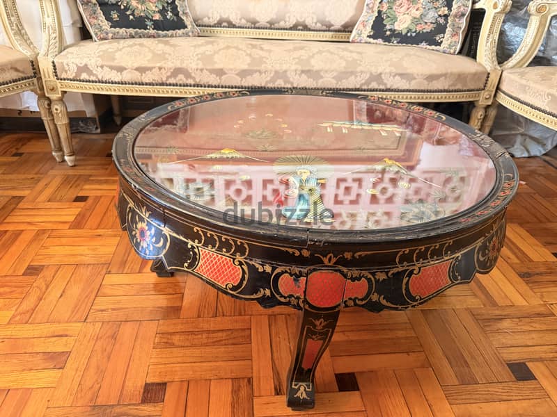 Vintage classic table 4