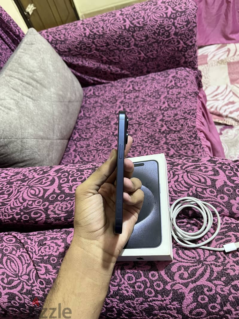 Apple - iPhone 15 Pro 4