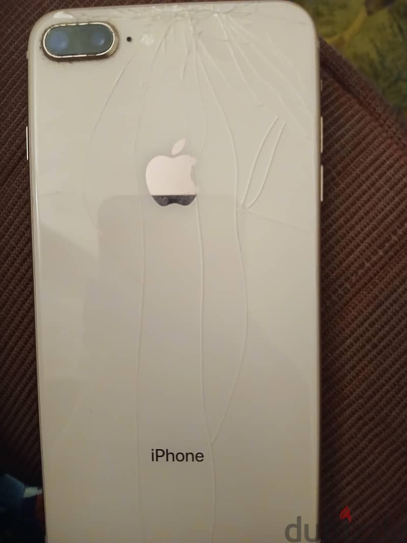 Apple - iPhone 8 Plus 1