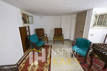 Duplex administrative office for rent – price includes furniture + steps from the sea.