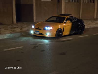 Hyundai Coupe 2005 فابريكا دواخل