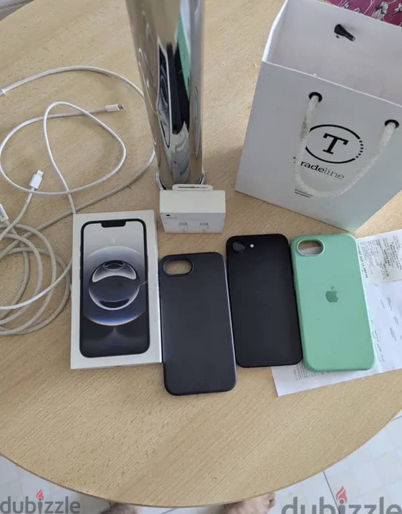 Apple - iPhone 16e 2
