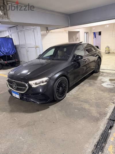 Mercedes-Benz E200 2025