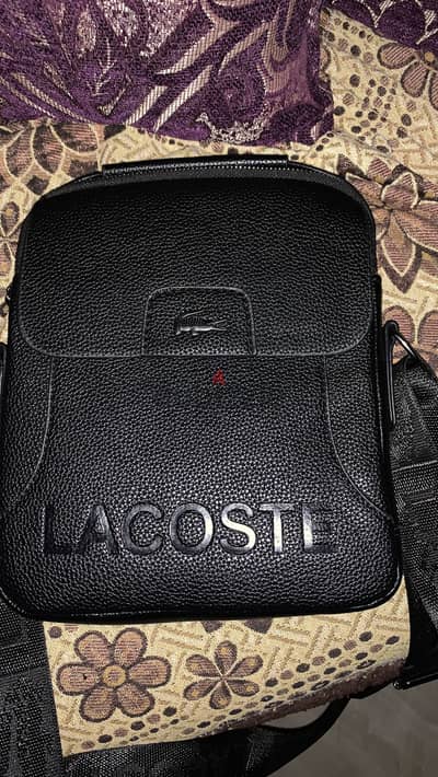 شنطه كروس Lacoste