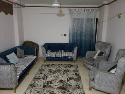 طقم جلوس مع ستارة هدية