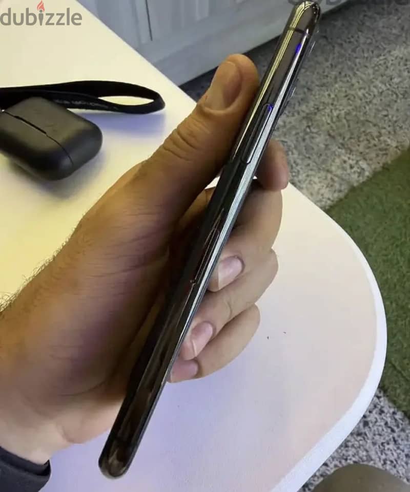 Apple - iPhone 11 Pro 1