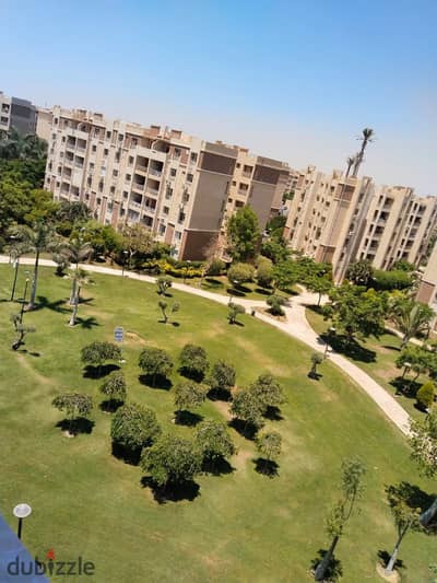 For sale: 96m² in Madinaty B7, wide garden view, at a commercial price.