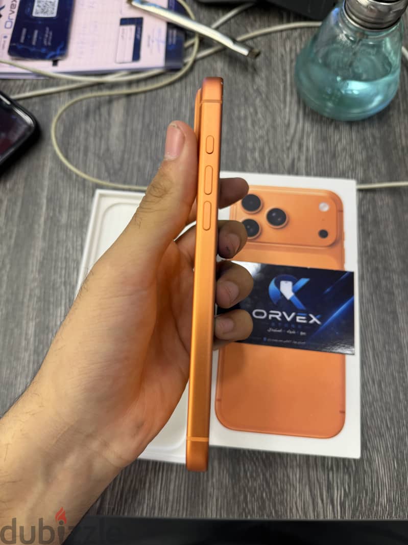 Apple - iPhone 17 Pro Max 3