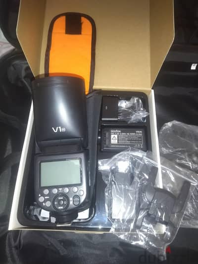 فلاش V1زايرو ولينس 50ملي 1.8 G
