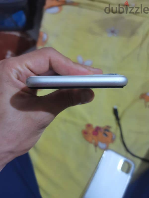 Apple - iPhone 11 2
