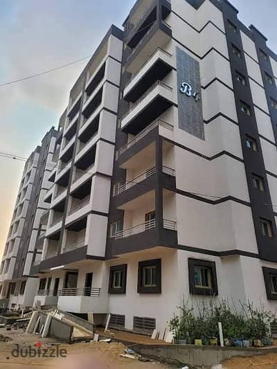 Apartment for sale in R7, the Administrative Capital, in the compound Lociyal. For the first time, pay a 20% down payment and get your key immediately with installments over 8 months.