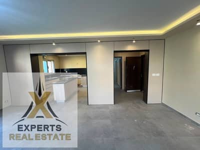 Apartment 211 sqm for sale in Madinaty at the best locations, steps for services and the club