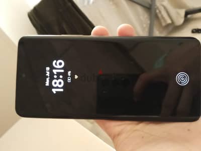 OPPO Reno12 اوبو رينو ١٢ مستعمل بجميع مشتملاته و شاحن