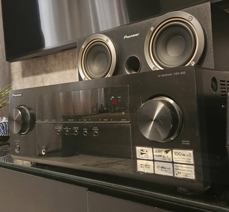 Pioneer VSX-322 5.1 Channel AV Receiver 1