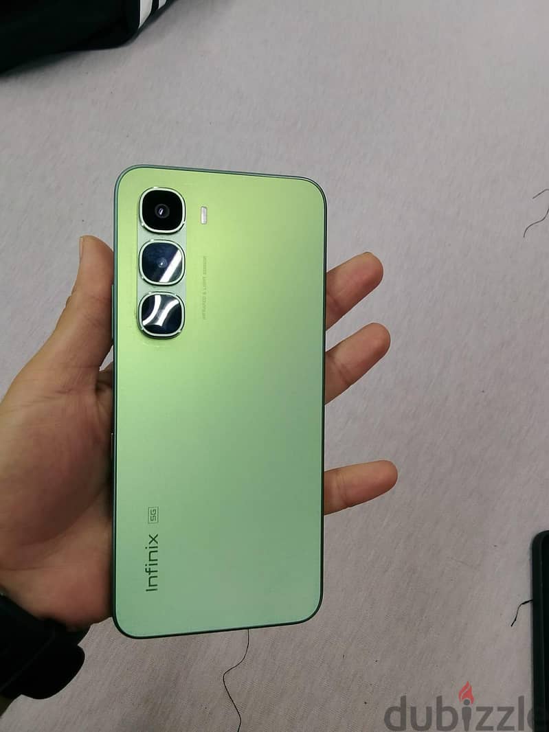 Infinix HOT 60 5G 4