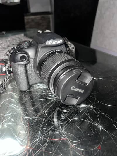 Camera canon EOS 1200D
