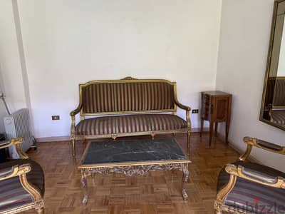 Classic seating combination