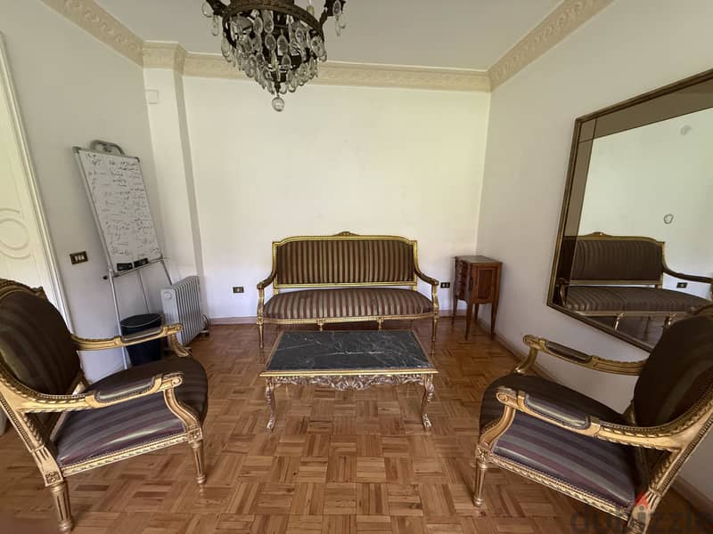 Classic seating combination 1