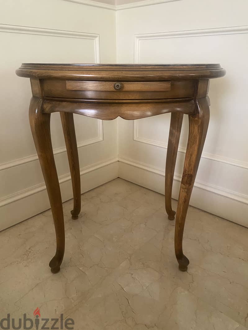 Oval shaped side table 1