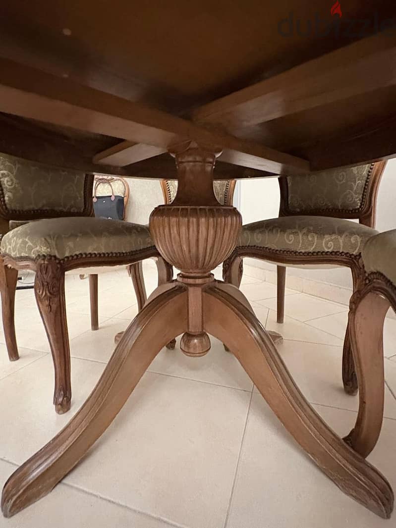 Vintage dining room 1